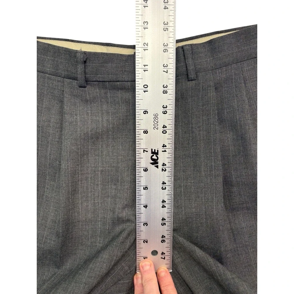 vtg Gray Pinstripe 38R 31x32 Oakton Ltd Wool Blend 2pc Pant Suit USA Flat Front